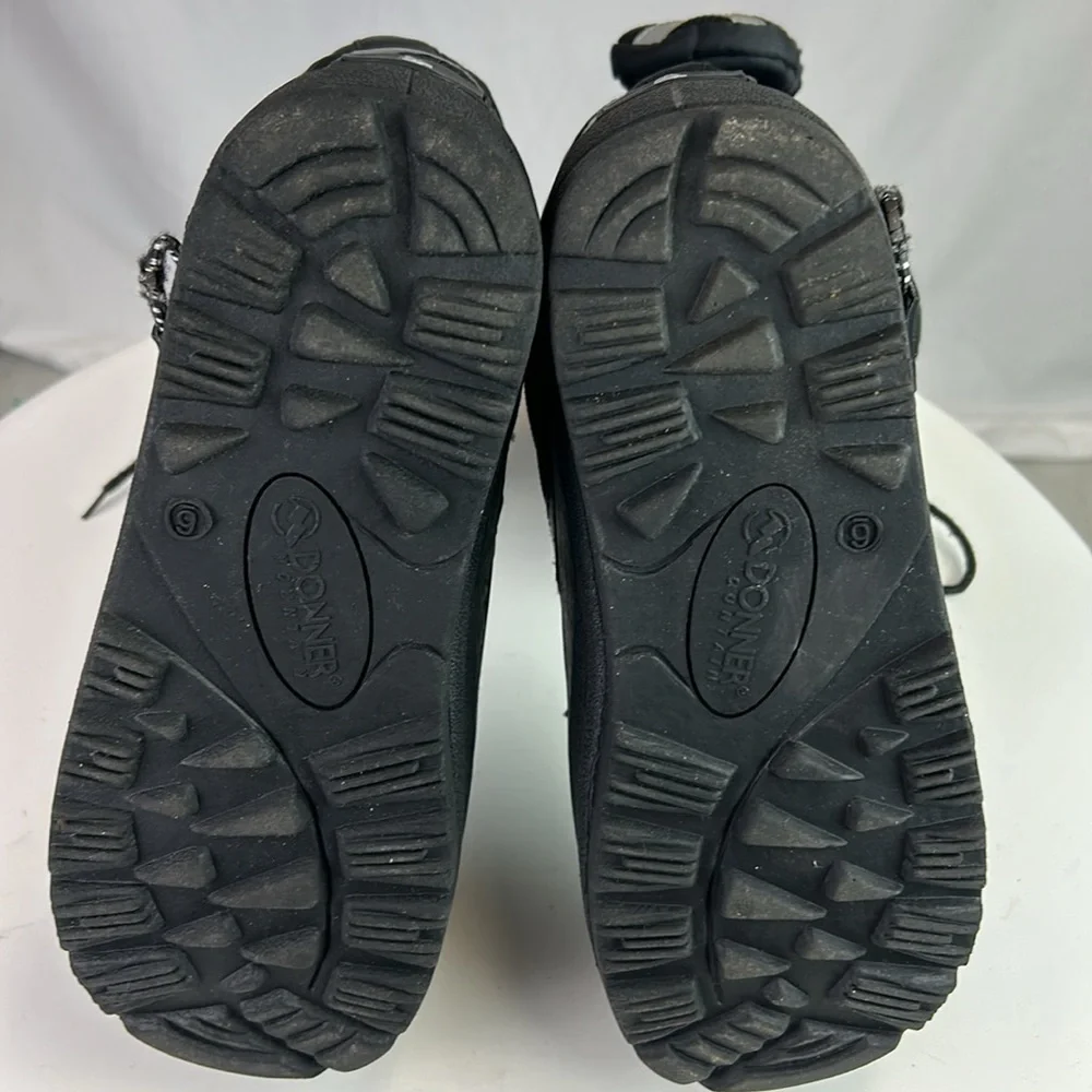 Donner Mountain Black Insulated Snow Boots Size 6
